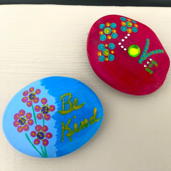 Inspirational  Rock Art - Picture 1 of 3